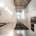 Italianway - Durini 23